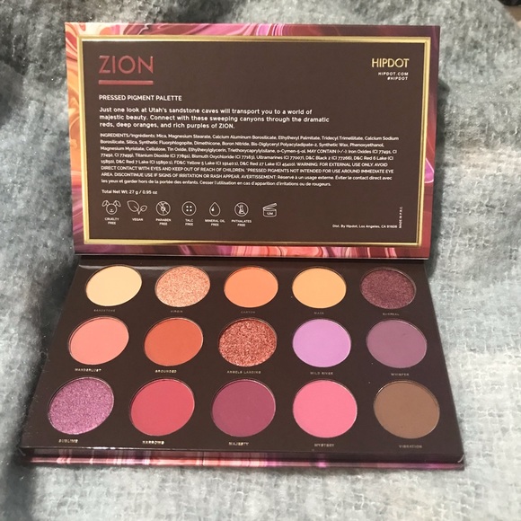 Sold Hipdot Zion eyeshadow palette 😍 - Picture 3 of 4